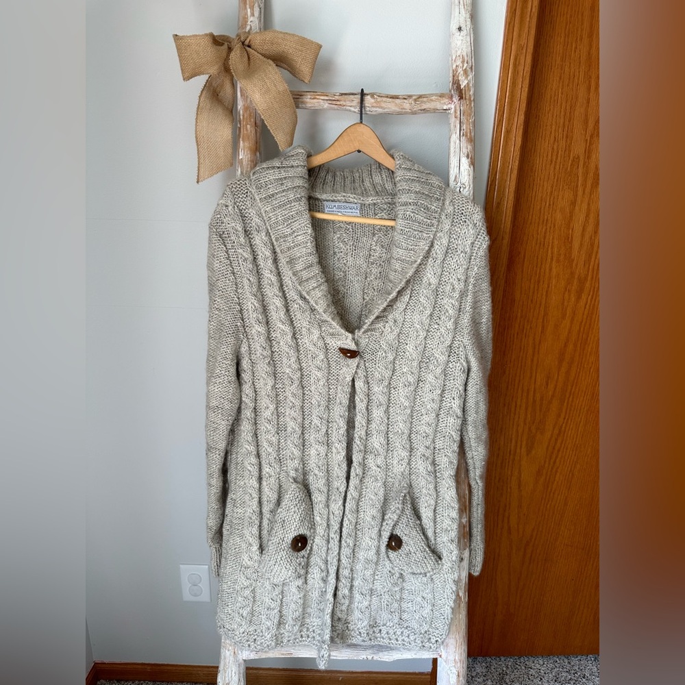 Tan Wool Sweater Kumbeshwar Woman’s Jacket Made in Nepal 100% Wool Very Heavy XL